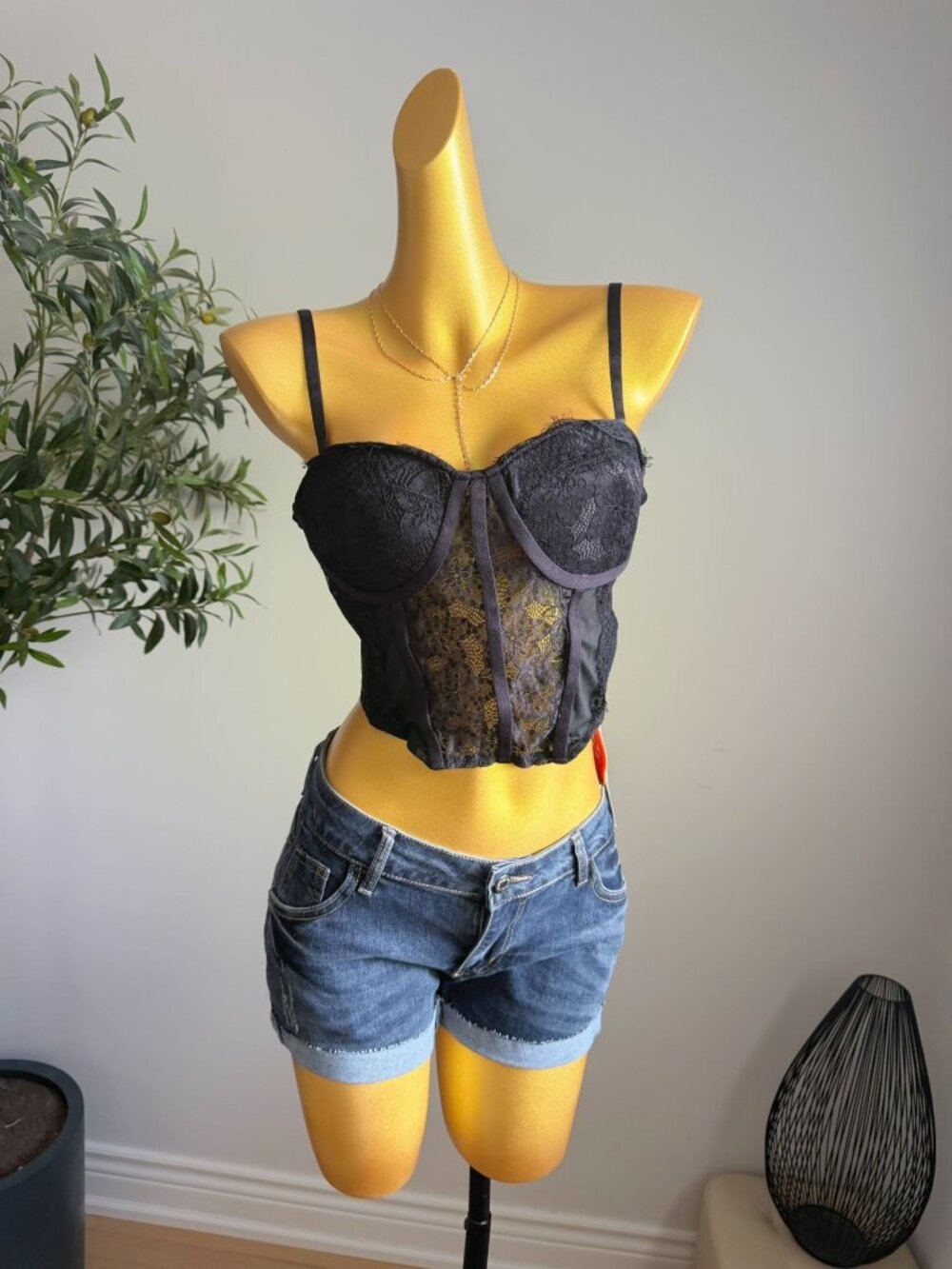 CIDER Black Lace Corset Bustier Crop Top Size Large NWT